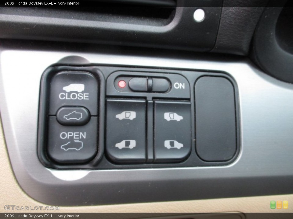 Ivory Interior Controls for the 2009 Honda Odyssey EX-L #107884512