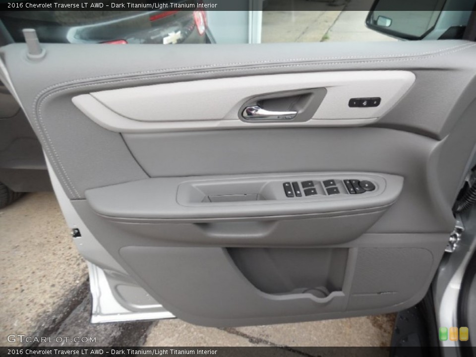 Dark Titanium/Light Titanium Interior Door Panel for the 2016 Chevrolet Traverse LT AWD #107909847