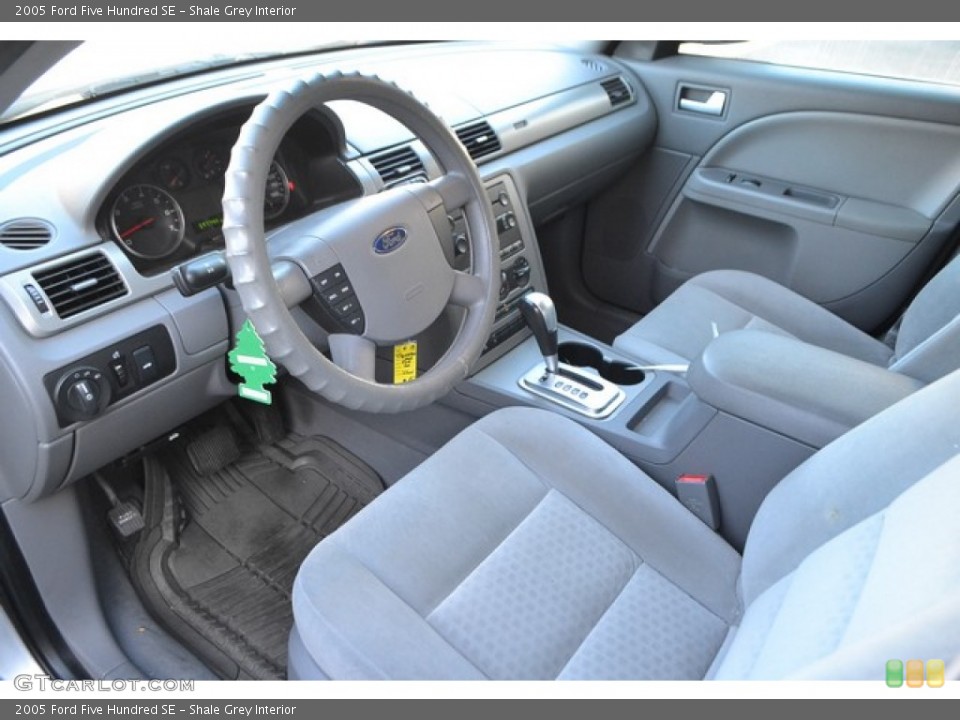Shale Grey Interior Photo for the 2005 Ford Five Hundred SE #107913784