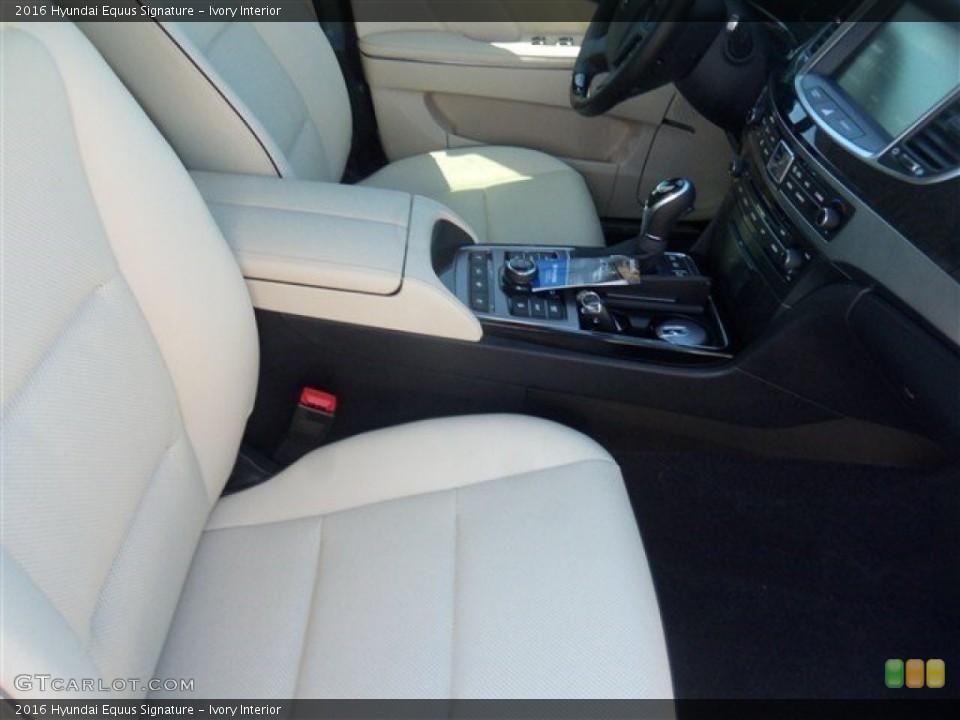 Ivory 2016 Hyundai Equus Interiors