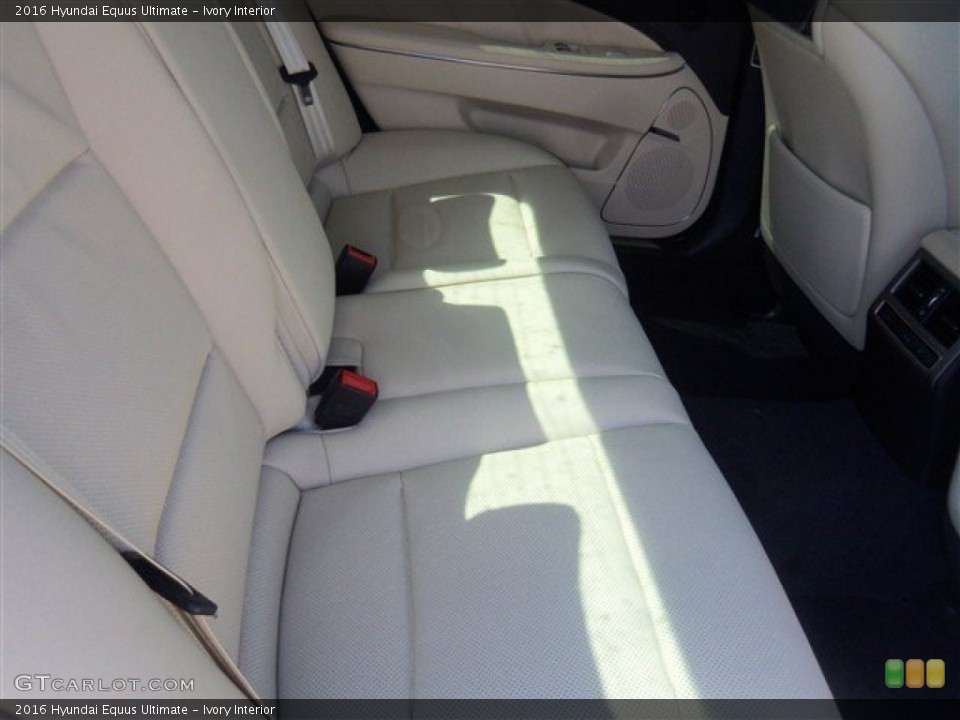 Ivory Interior Rear Seat for the 2016 Hyundai Equus Ultimate #107929699