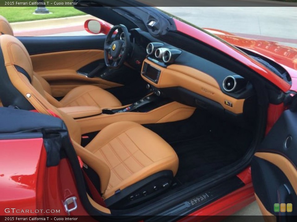 Cuoio Interior Photo for the 2015 Ferrari California T #107955395
