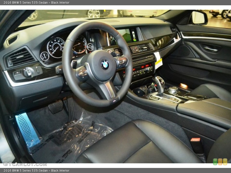 Black Interior Prime Interior for the 2016 BMW 5 Series 535i Sedan #107985550