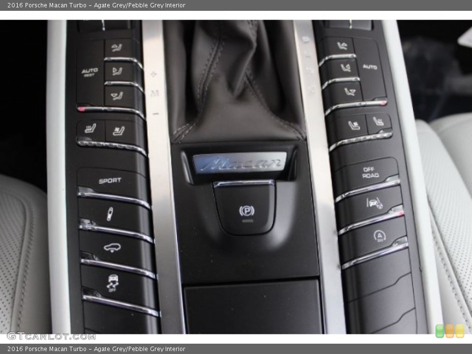 Agate Grey/Pebble Grey Interior Controls for the 2016 Porsche Macan Turbo #108099770