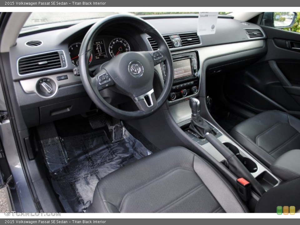 Titan Black Interior Photo for the 2015 Volkswagen Passat SE Sedan #108184474