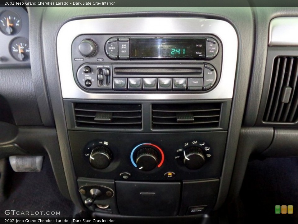 Dark Slate Gray Interior Controls for the 2002 Jeep Grand Cherokee Laredo #108206112