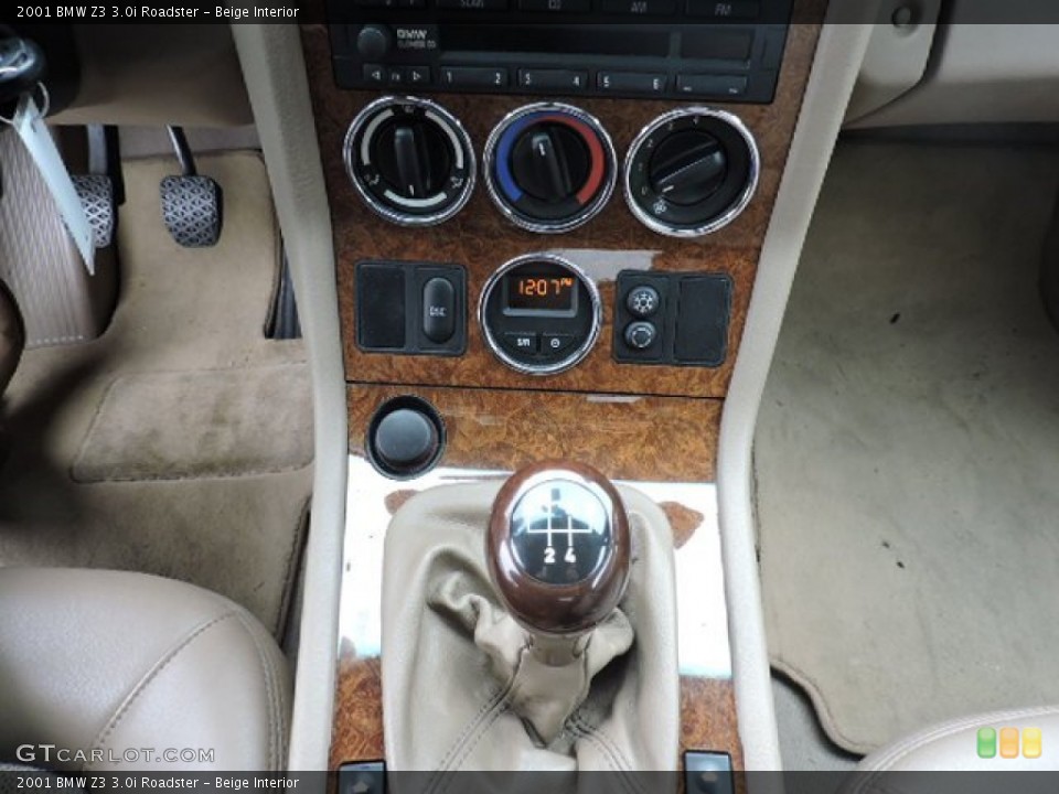 Beige Interior Controls for the 2001 BMW Z3 3.0i Roadster #108268169