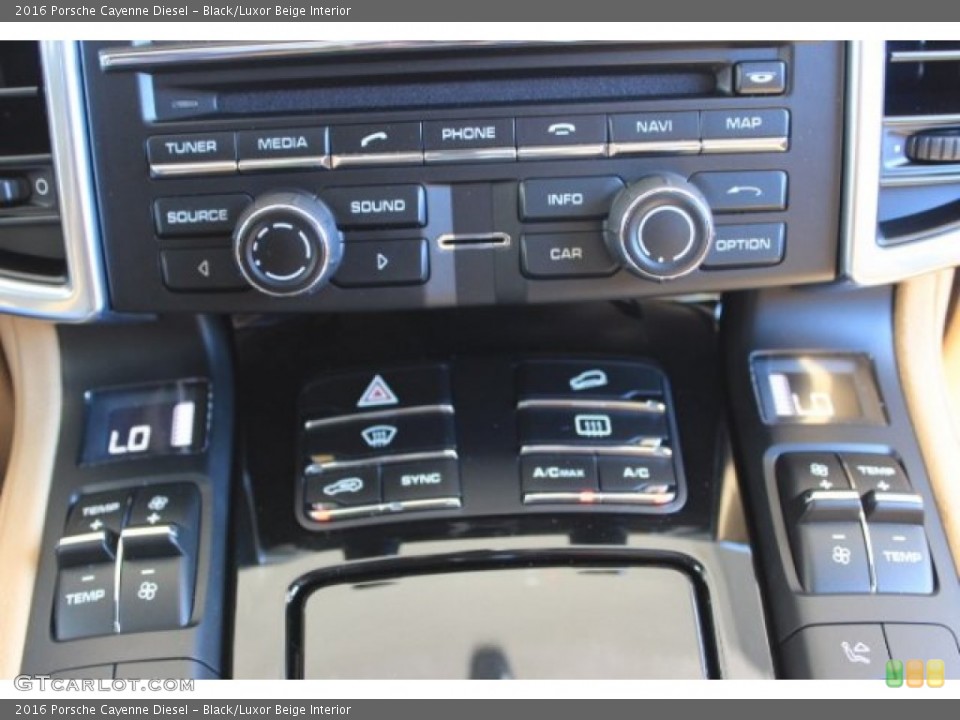Black/Luxor Beige Interior Controls for the 2016 Porsche Cayenne Diesel #108309126