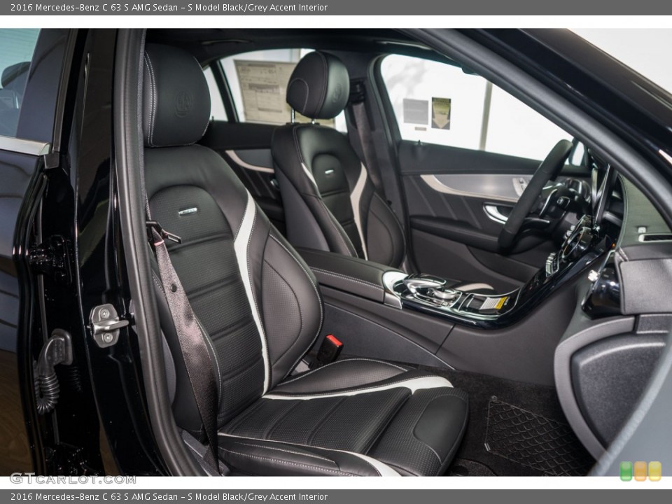 S Model Black/Grey Accent Interior Photo for the 2016 Mercedes-Benz C 63 S AMG Sedan #108321306