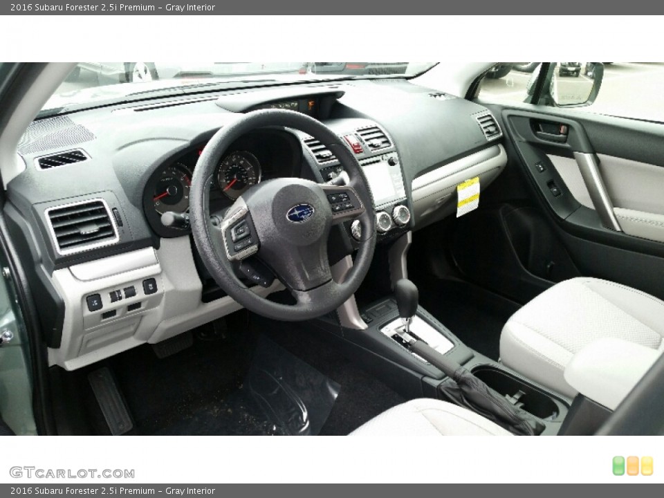Gray Interior Photo for the 2016 Subaru Forester 2.5i Premium #108393969