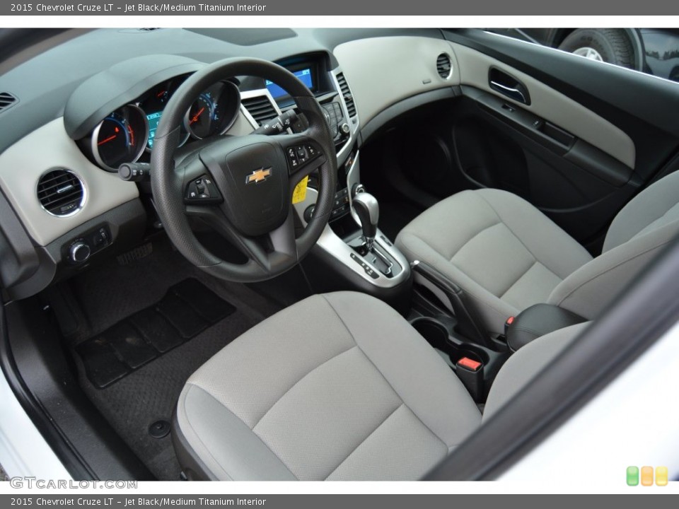 Jet Black/Medium Titanium Interior Photo for the 2015 Chevrolet Cruze LT #108397824