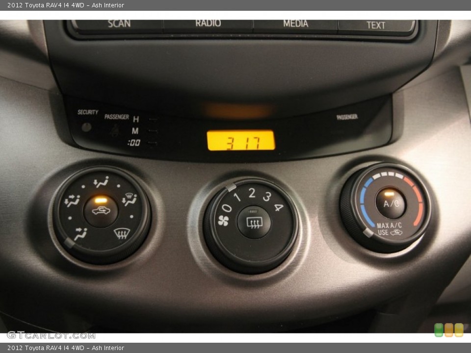 Ash Interior Controls for the 2012 Toyota RAV4 I4 4WD #108400683