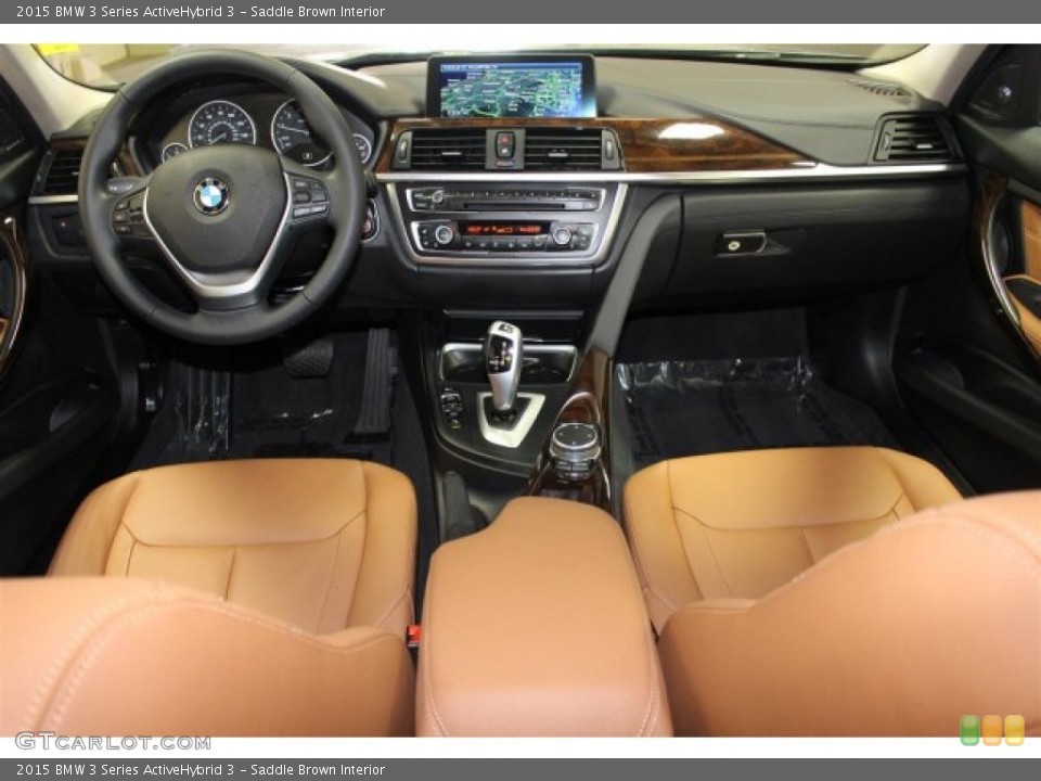 Saddle Brown Interior Dashboard for the 2015 BMW 3 Series ActiveHybrid 3 #108468625