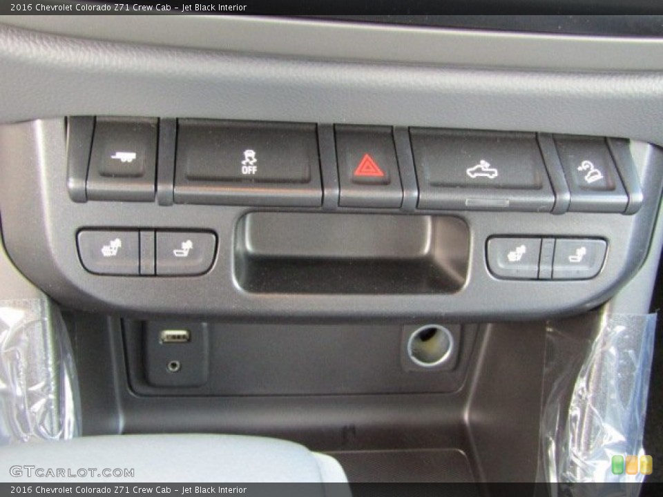 Jet Black Interior Controls for the 2016 Chevrolet Colorado Z71 Crew Cab #108478574