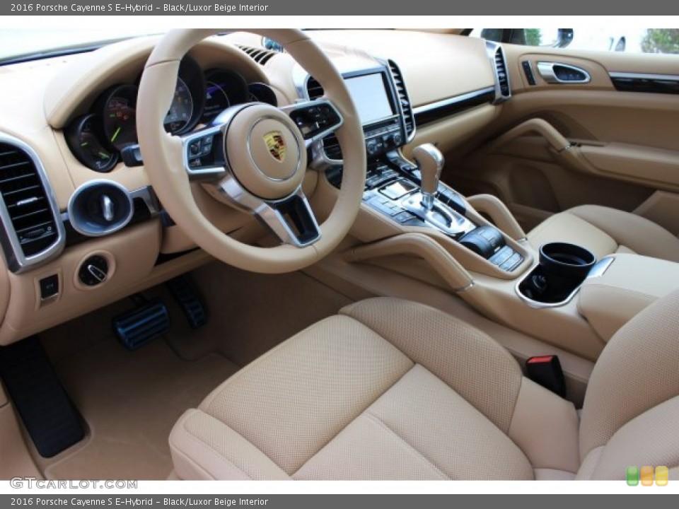 Black/Luxor Beige Interior Prime Interior for the 2016 Porsche Cayenne S E-Hybrid #108508472