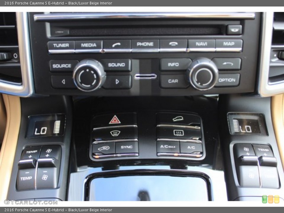 Black/Luxor Beige Interior Controls for the 2016 Porsche Cayenne S E-Hybrid #108508583