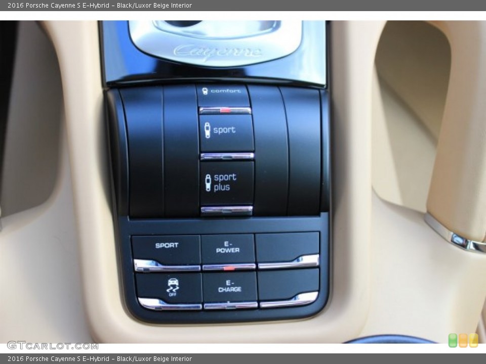 Black/Luxor Beige Interior Controls for the 2016 Porsche Cayenne S E-Hybrid #108508625