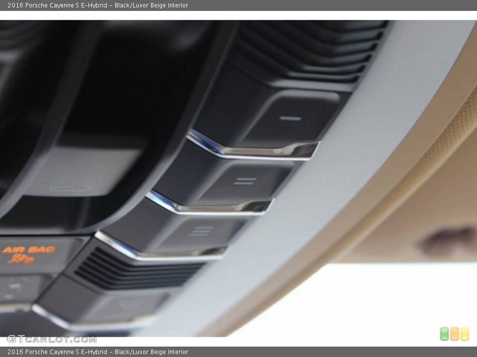Black/Luxor Beige Interior Controls for the 2016 Porsche Cayenne S E-Hybrid #108508733