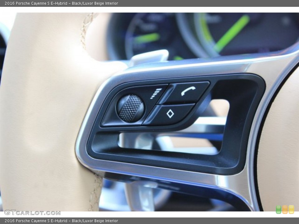 Black/Luxor Beige Interior Controls for the 2016 Porsche Cayenne S E-Hybrid #108508775