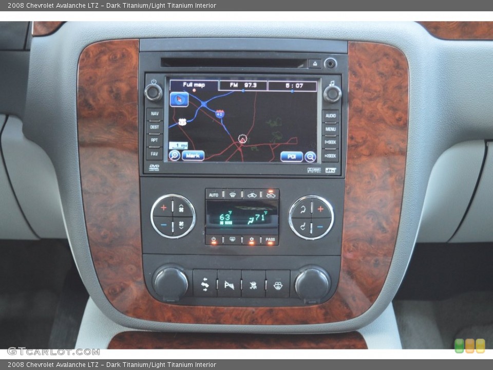 Dark Titanium/Light Titanium Interior Controls for the 2008 Chevrolet Avalanche LTZ #108520787