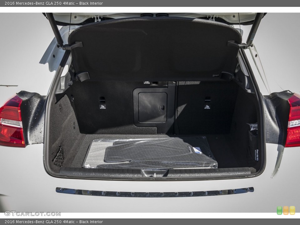 Black Interior Trunk for the 2016 Mercedes-Benz GLA 250 4Matic #108525368
