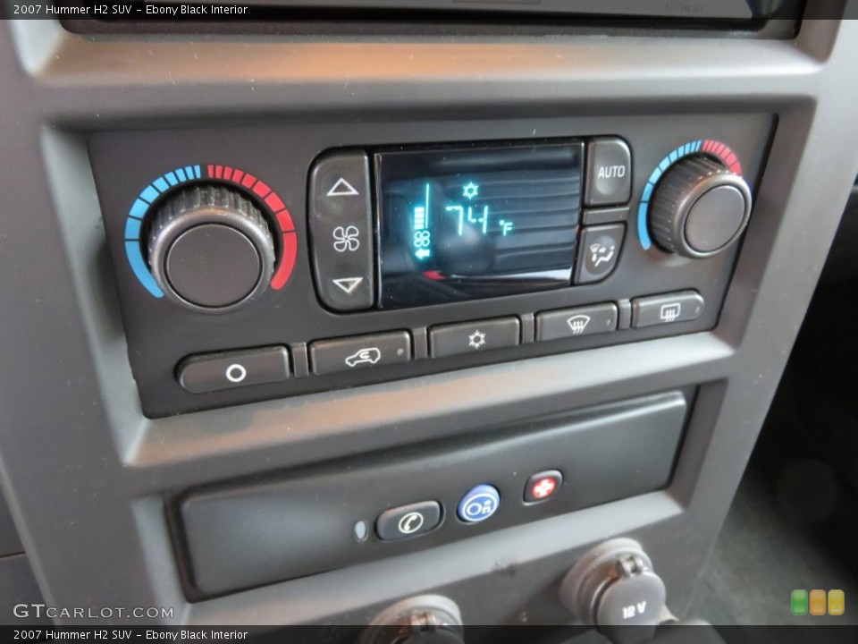 Ebony Black Interior Controls for the 2007 Hummer H2 SUV #108591040