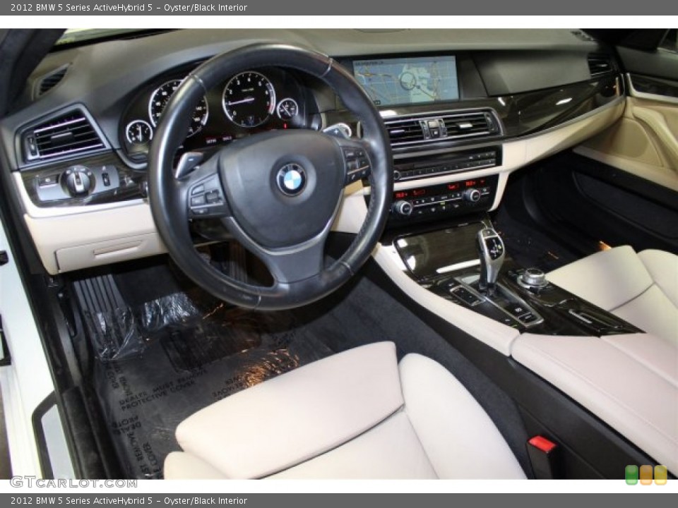 Oyster/Black 2012 BMW 5 Series Interiors