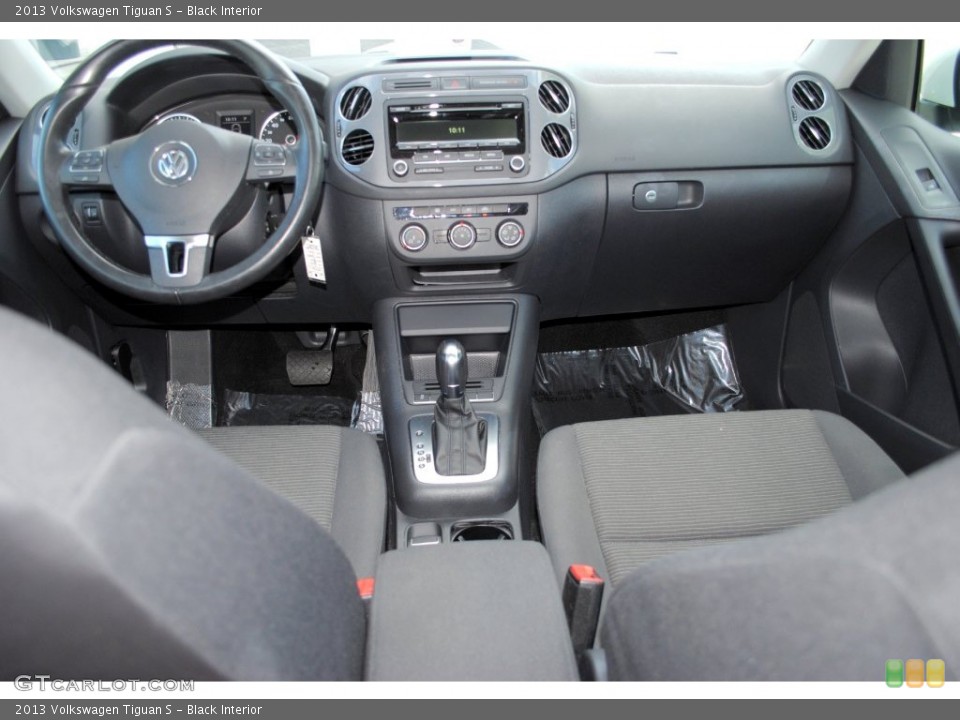 Black Interior Dashboard for the 2013 Volkswagen Tiguan S #108681380
