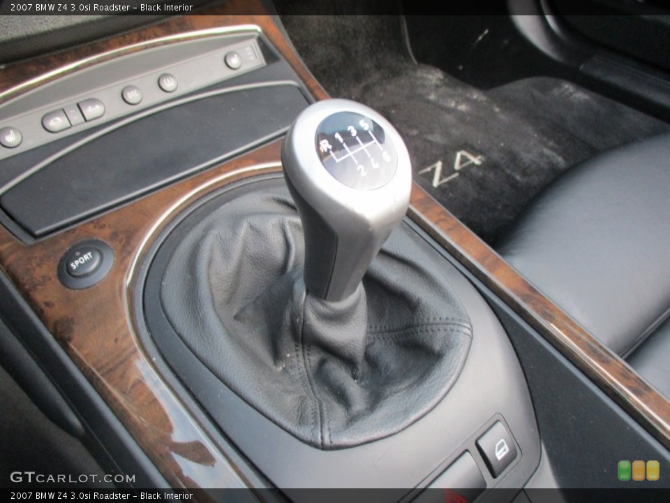 Black Interior Transmission for the 2007 BMW Z4 3.0si Roadster #108799193