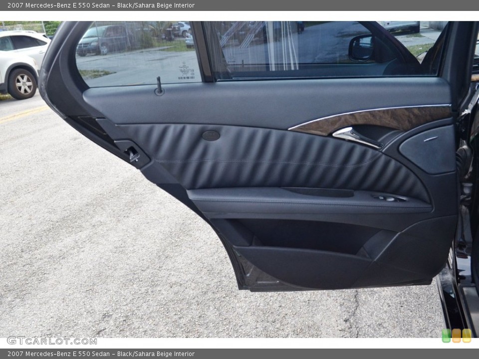 Black/Sahara Beige Interior Door Panel for the 2007 Mercedes-Benz E 550 Sedan #108849560