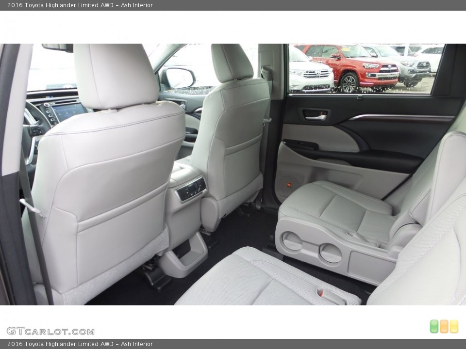 Ash Interior Rear Seat for the 2016 Toyota Highlander Limited AWD #108922505