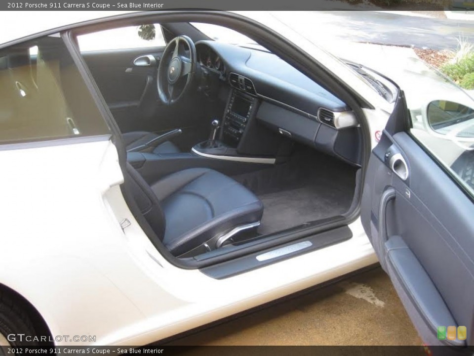 Sea Blue Interior Photo for the 2012 Porsche 911 Carrera S Coupe #108973019