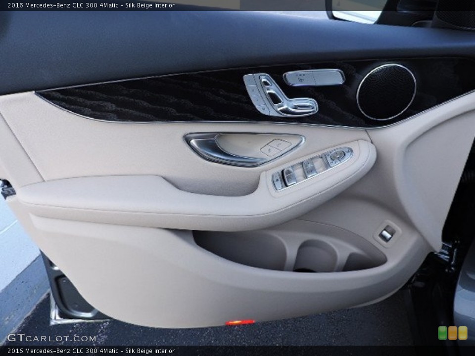 Silk Beige Interior Door Panel for the 2016 Mercedes-Benz GLC 300 4Matic #108975833