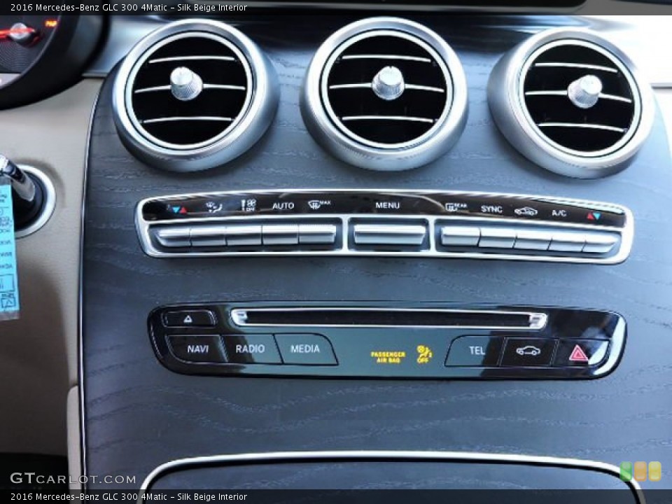 Silk Beige Interior Controls for the 2016 Mercedes-Benz GLC 300 4Matic #108975881