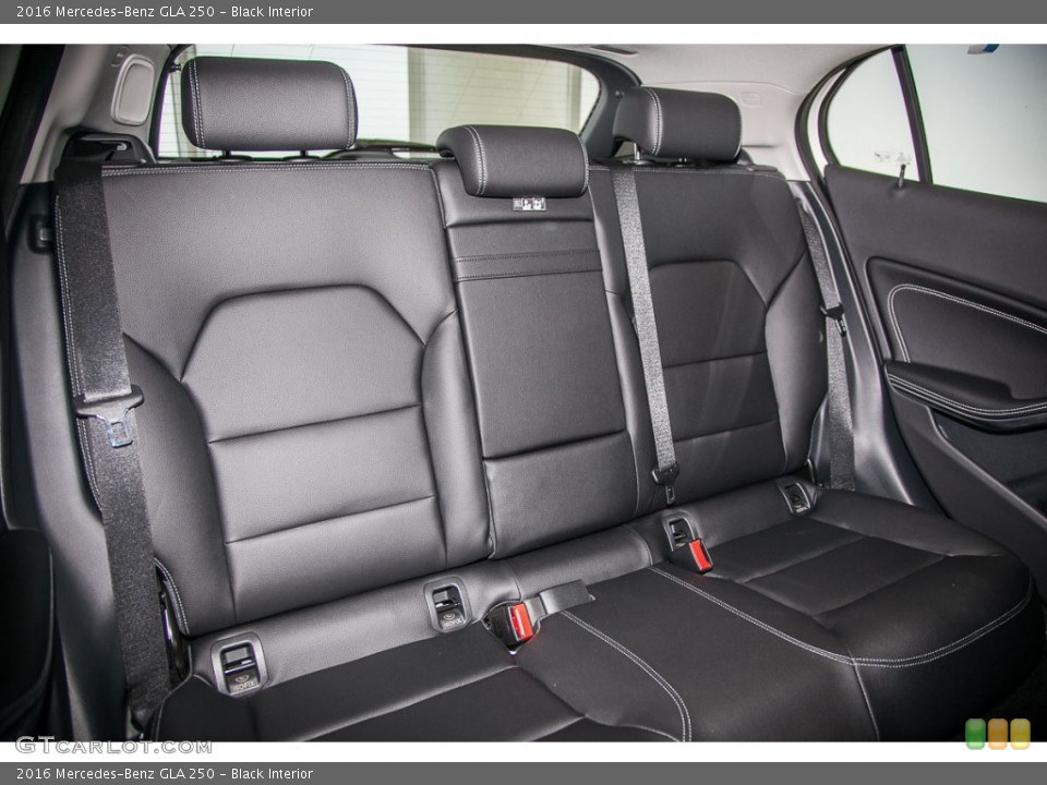 Black Interior Rear Seat for the 2016 Mercedes-Benz GLA 250 #109024748