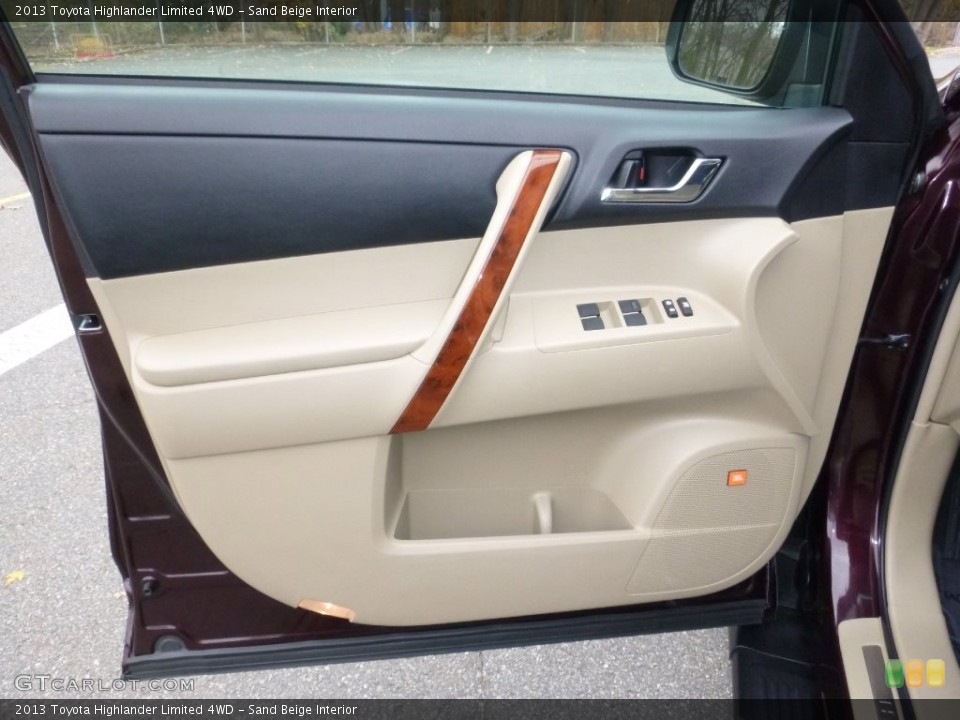 Sand Beige Interior Door Panel for the 2013 Toyota Highlander Limited 4WD #109031182
