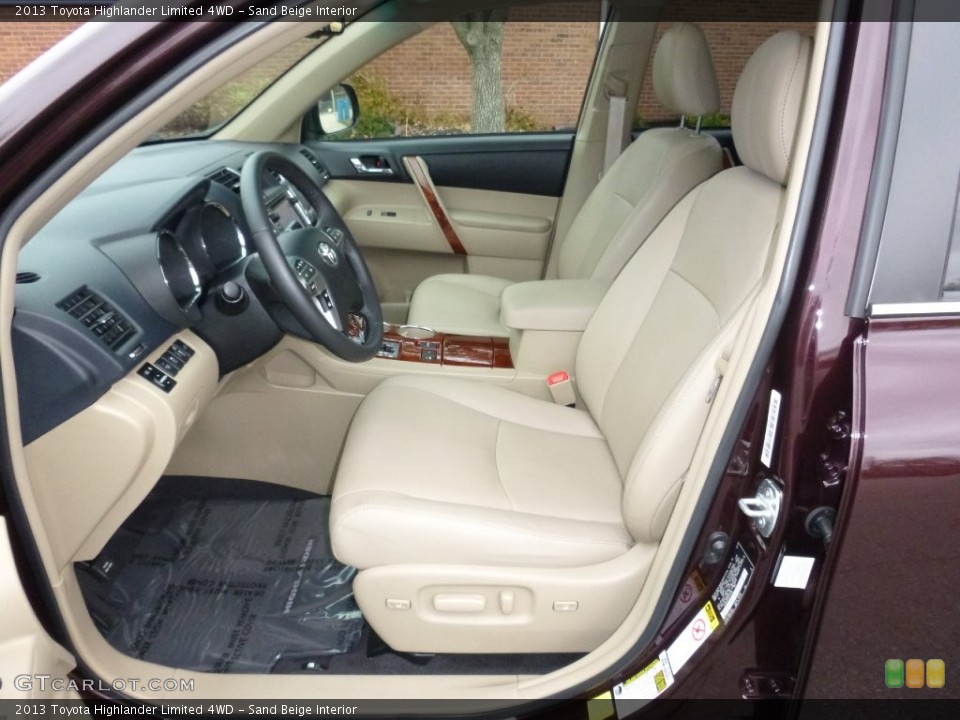 Sand Beige Interior Photo for the 2013 Toyota Highlander Limited 4WD #109031228