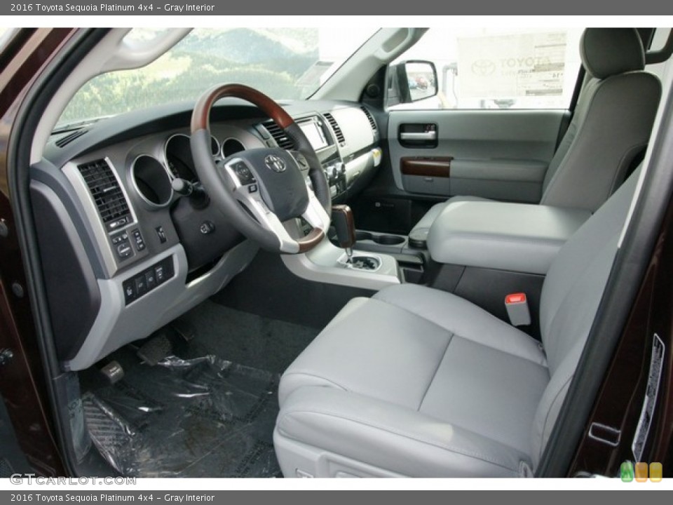 Gray Interior Photo for the 2016 Toyota Sequoia Platinum 4x4 #109066724