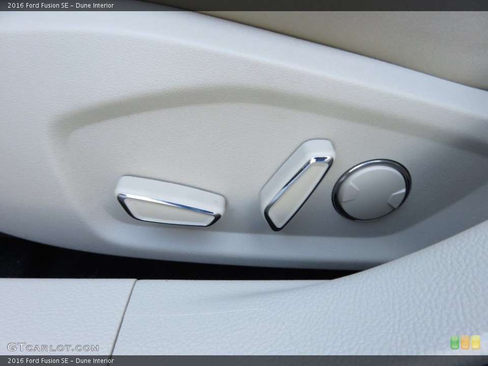 Dune Interior Controls for the 2016 Ford Fusion SE #109164553