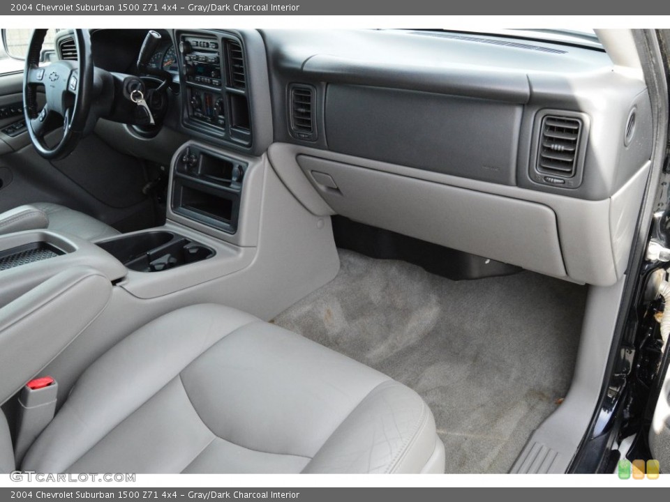 Gray/Dark Charcoal Interior Dashboard for the 2004 Chevrolet Suburban 1500 Z71 4x4 #109169737