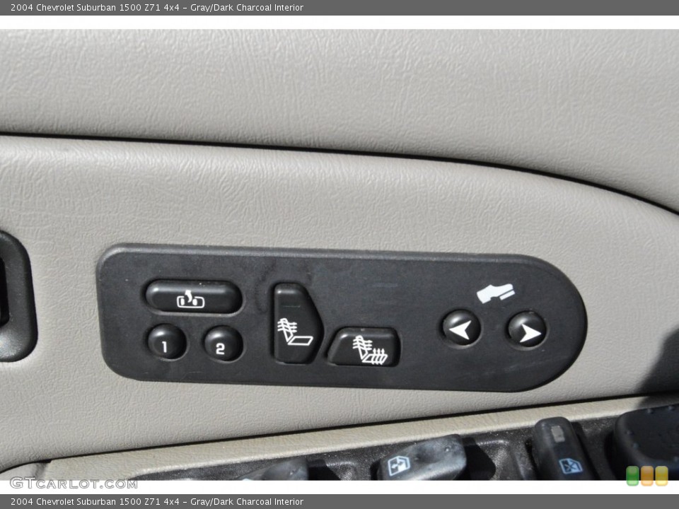 Gray/Dark Charcoal Interior Controls for the 2004 Chevrolet Suburban 1500 Z71 4x4 #109169782