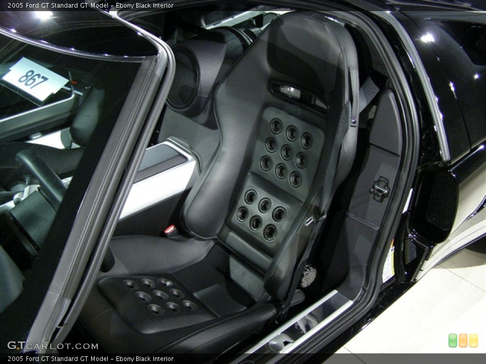 Ebony Black Interior Photo for the 2005 Ford GT  #109234