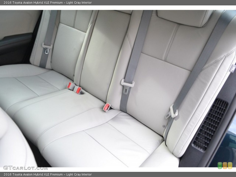 Light Gray Interior Rear Seat for the 2016 Toyota Avalon Hybrid XLE Premium #109241784