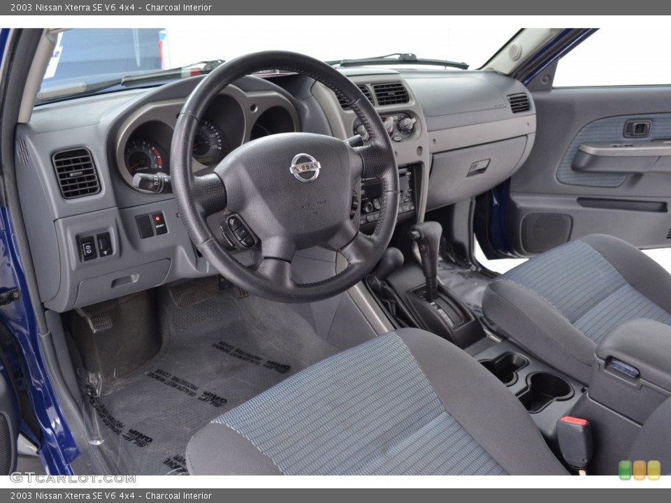 Charcoal Interior Photo for the 2003 Nissan Xterra SE V6 4x4 #109270119