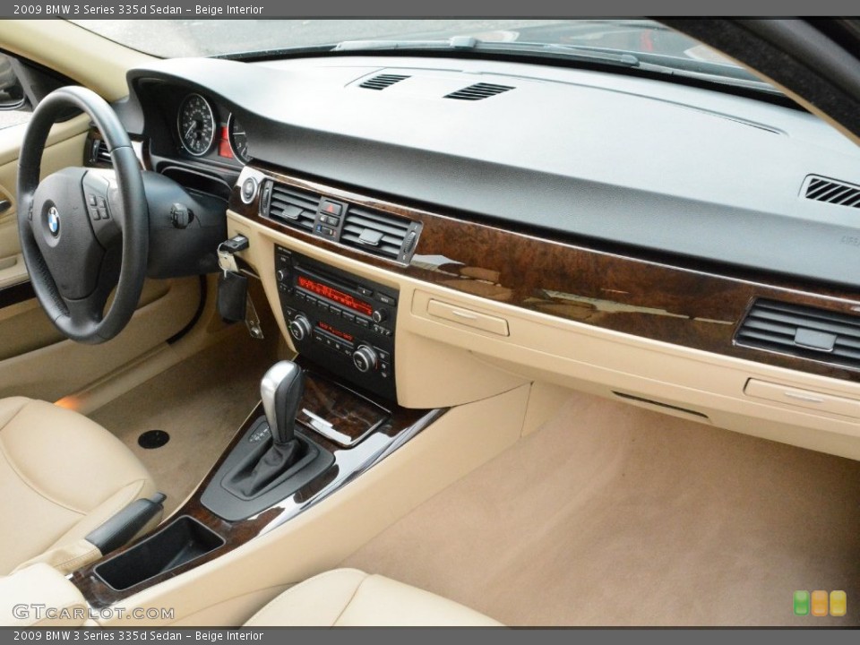 Beige Interior Photo for the 2009 BMW 3 Series 335d Sedan #109357727