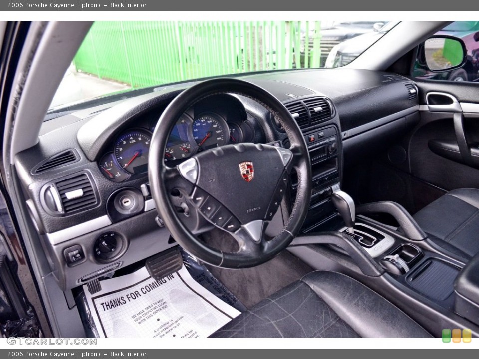 Black Interior Photo for the 2006 Porsche Cayenne Tiptronic #109366187