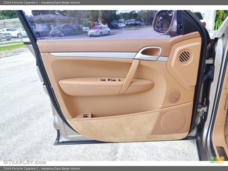 Havanna/Sand Beige Interior Door Panel for the 2004 Porsche Cayenne S #109379394
