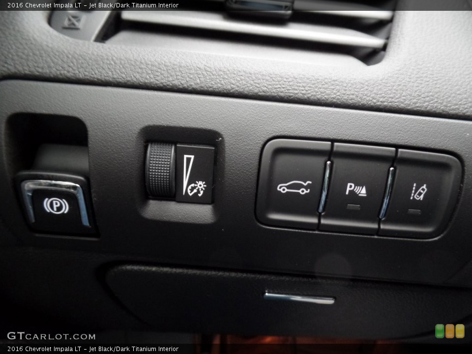 Jet Black/Dark Titanium Interior Controls for the 2016 Chevrolet Impala LT #109433136
