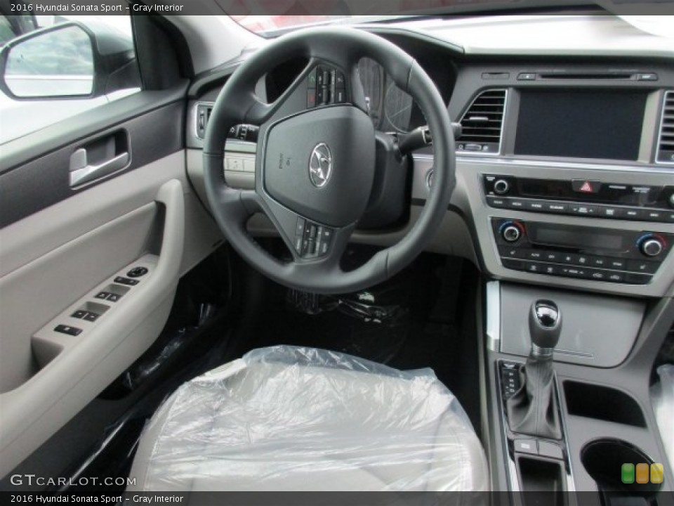 Gray Interior Photo for the 2016 Hyundai Sonata Sport #109486994