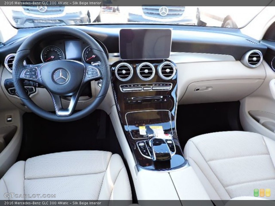 Silk Beige 2016 Mercedes-Benz GLC Interiors